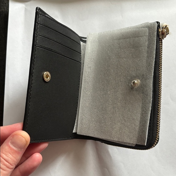 Kate Spade Black Floral Pattern Wallet - Picture 7 of 11